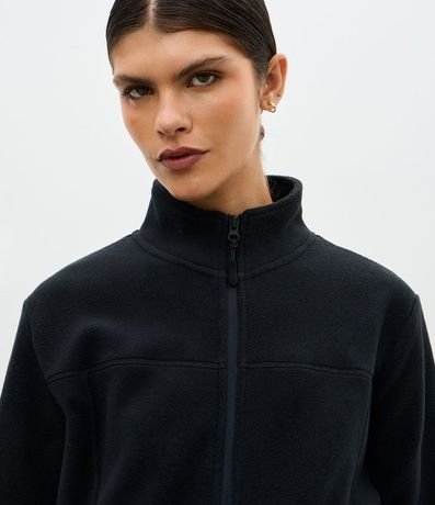 Campera Pesada Deportiva en Fleece con Cuello Alto 3