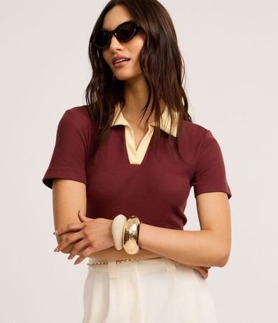 Blusa Acanalada en Rib con Cuello Polo Contrastante
