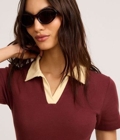 Blusa Acanalada en Rib con Cuello Polo Contrastante 3