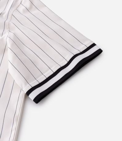 Camisa Baseball Rayada en Microfibra con Lettering Reckless 10