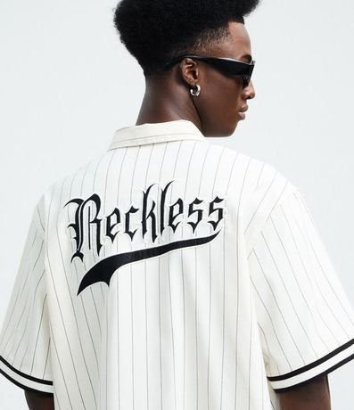 Camisa Baseball Rayada en Microfibra con Lettering Reckless 3