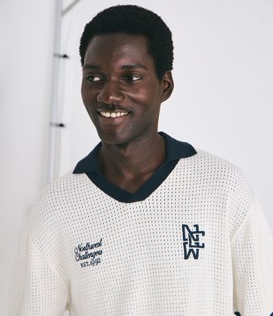 Remera Boxy en Punto con Cuello Polo y Bordado 2