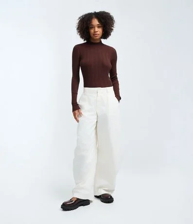 Blusa Rectilínea Punto con Cuello Alto Adulto