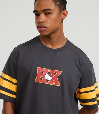 Remera Boxy en Algodón con Estampa Hello Kitty Baloncesto 4