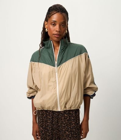 Campera Rompe Viento Tricolor con Cuello Alto 5