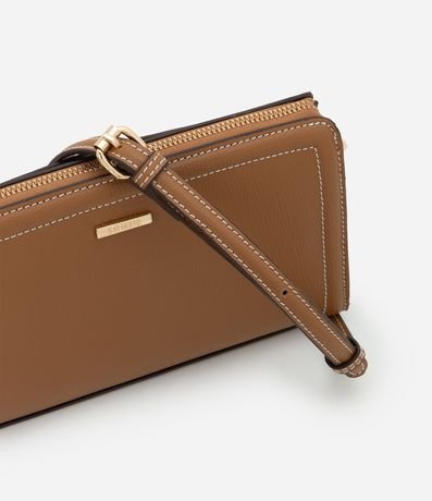 Cartera Pequeña con Asa Transversal y Detalles Metalizados 6