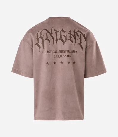 Remera Manga Corta en Gamuza con Lettering Knight 2