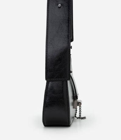 Cartera Baguette Pequeña en PU y Detalles en Metal 2