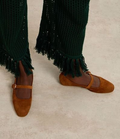 Zapatilla en Gamuza con Tira Hebilla 6