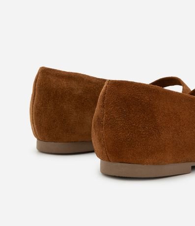 Zapatilla en Gamuza con Tira Hebilla 5