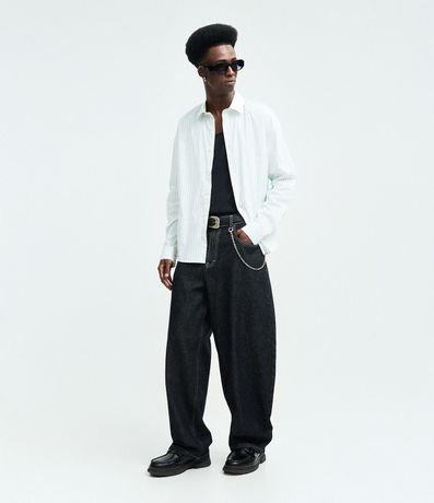 Camisa Manga Larga Rayada con Estampa “Echoes of a Restless Beat” en la Espalda 2