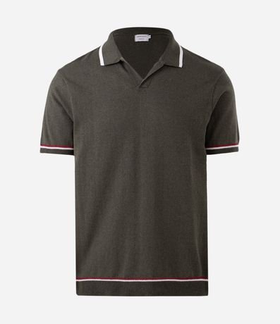 Camisa Polo Comfort con Cuello V y Detalles Contrastantes 9