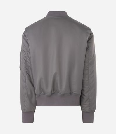 Campera Bomber Lisa con Bolsillos Delanteros 6