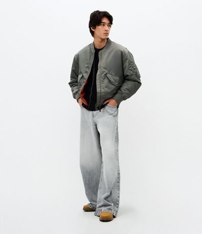 Campera Bomber Lisa con Bolsillos Delanteros 2