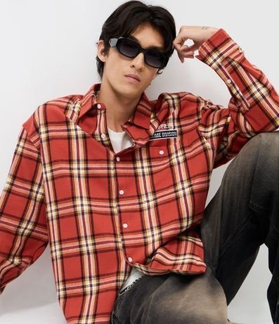 Camisa Oversized Manga Larga en Franela de Cuadros con Lettering Bordado