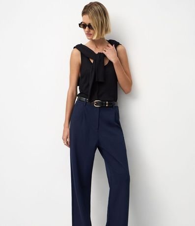 Pantalón Recto en Punto Roma con Pliegues 2