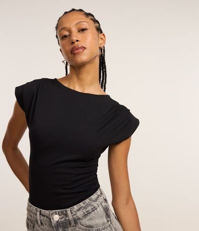 Blusa en Viscosa con Pliegues en los Hombros