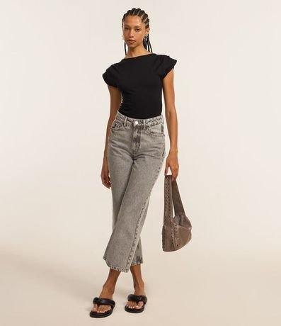 Blusa en Viscosa con Pliegues en los Hombros 2