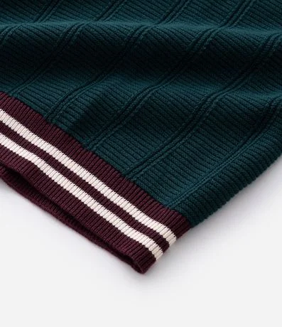 Polo Manga Corta en Punto Texturizado con Cuello Contrastante 4