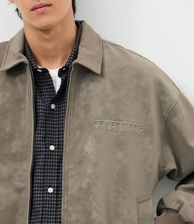 Campera PU Liso con Lettering Nevermore 4