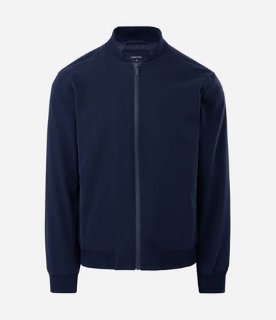 Campera con Tecnologia Repelente al Agua 5