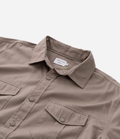 Camisa Manga Larga en Sarga con Bolsillos Delanteros 9
