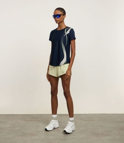 Remera Deportiva en Helanca con Estampa Ondas 4