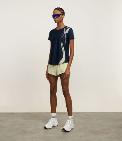 Remera Deportiva en Helanca con Estampa Ondas 3