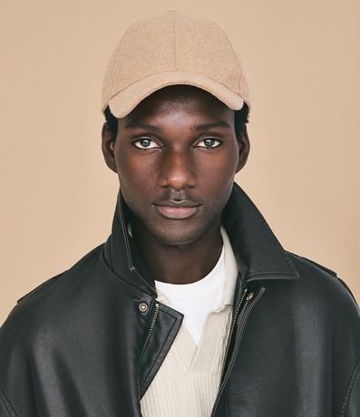 Campera con Acabado Lavado y Bolsillos Delanteros 2