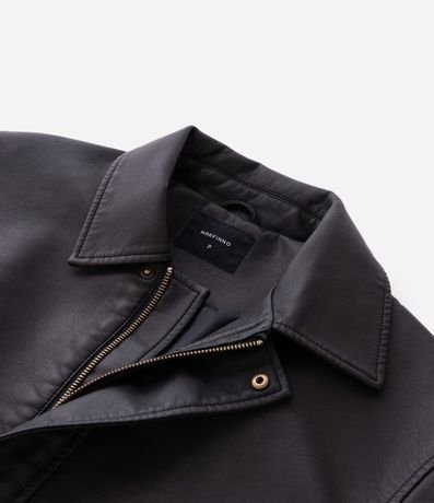 Campera con Acabado Lavado y Bolsillos Delanteros 6