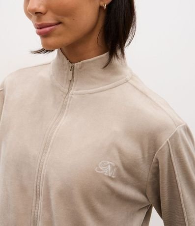 Campera Deportiva Plush con Cuello Alto y Cierre en Cremallera 4