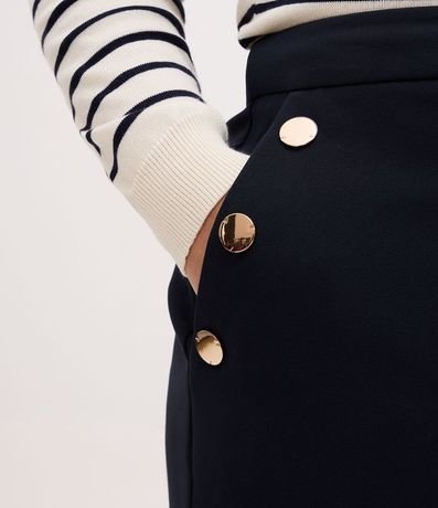Bermuda en Crepé con Botones en los Bolsillos Curve & Plus Size 3
