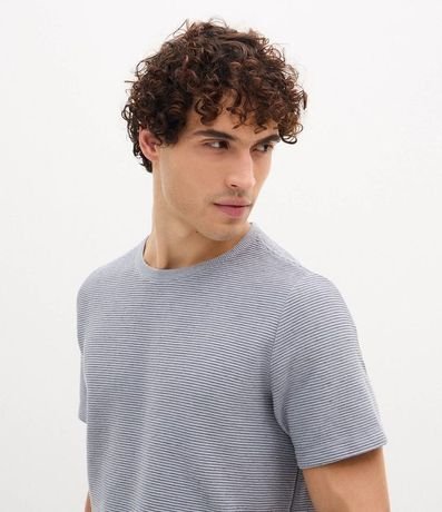 Remera Regular en Algodón con Textura Horizontal 3