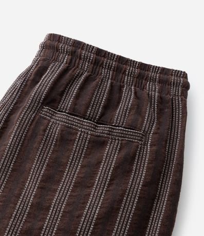 Bermuda Comfort en Jacquard con Estampado de Rayas Texturizada y Cintura elástica 8