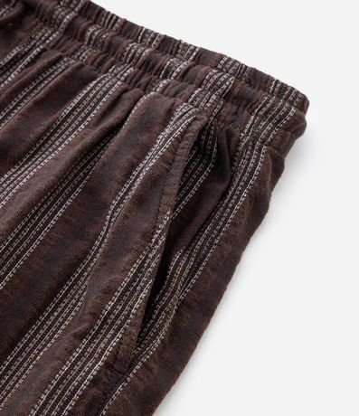 Bermuda Comfort en Jacquard con Estampado de Rayas Texturizada y Cintura elástica 9