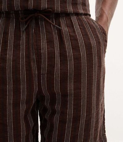 Bermuda Comfort en Jacquard con Estampado de Rayas Texturizada y Cintura elástica 3