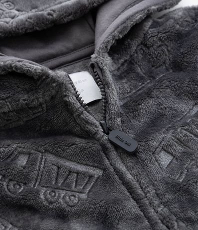 Saco Infantil con Capucha y Estampada Camiones en Relieve – Talle 1 a 6 años 7