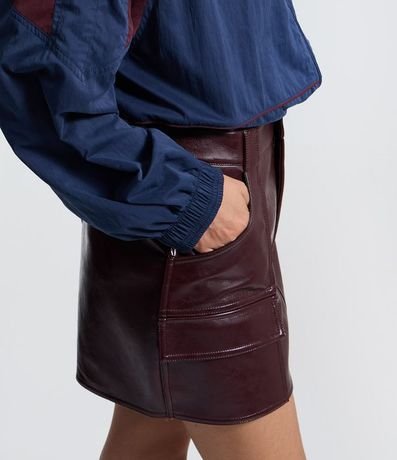 Short Pollera Corto en PU con Bolsillos Delanteros 3