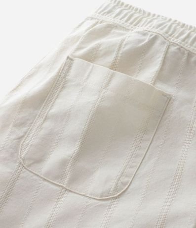 Bermuda Recta de Playa Texturizada en Rayas 4