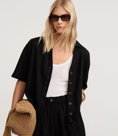 Camisa en Viscolino con Abotonado Delantero