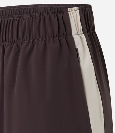 Pantalón Leve en Microfibra con Raya Lateral 8
