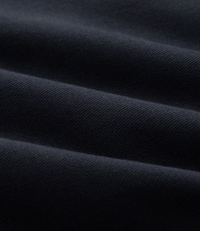 Bermuda Cargo en Sarga con Bolsillos Laterales Útiles 8