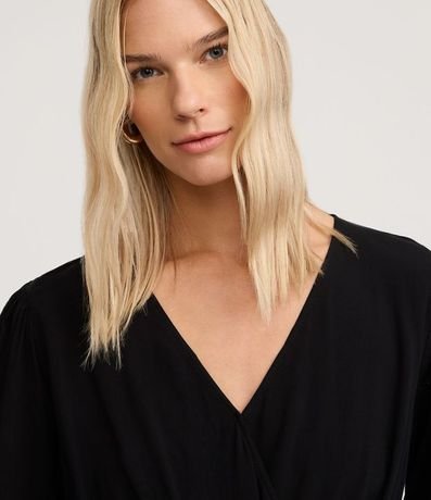 Blusa Peplum en Viscosa con Escote V Traspasado 3