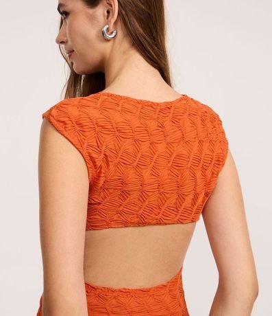 Blusa Texturizada con Abertura en la Espalda 3