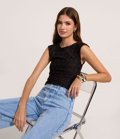 Blusa Texturizada con Abertura en la Espalda