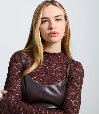 Vestido Skater Corto en PU con Breteles Finos 3