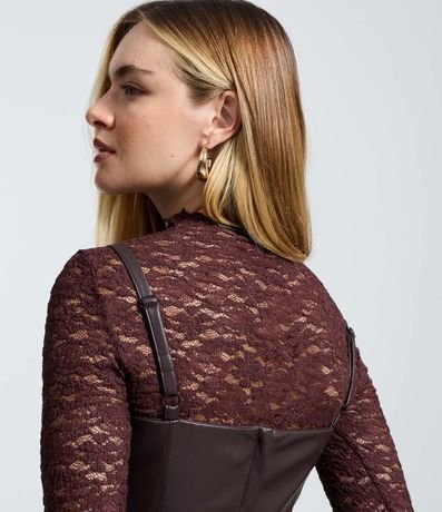 Vestido Skater Corto en PU con Breteles Finos 4