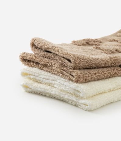 Kit 02 Medias Caña Larga con Estampa de Osos en Relieve 4