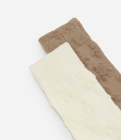 Kit 02 Medias Caña Larga con Estampa de Osos en Relieve 5