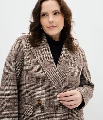 Saco Sobretodo en Polivelour con Estampa de Cuadros Curve & Plus Size 3
